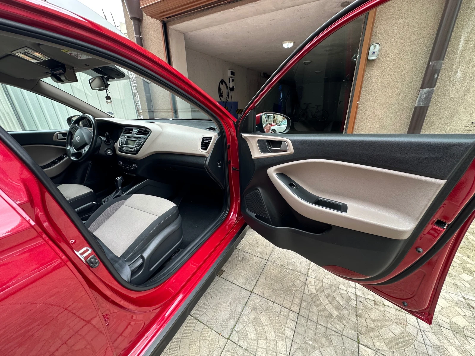 Hyundai I20 ACTIVE, снимка 12 - Автомобили и джипове - 53980389