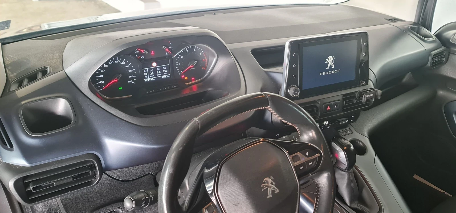 Peugeot Rifter, снимка 7 - Автомобили и джипове - 54138977