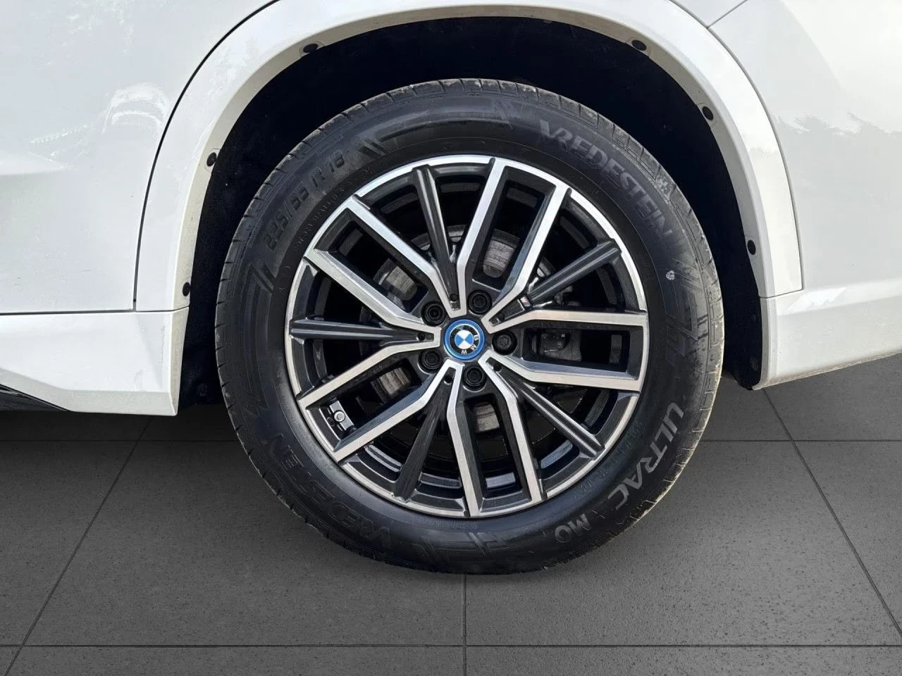 BMW iX1 xDrive30 M-Sport Ad.LED DISTR 360* HUD Winter Pack | Mobile.bg � ����������� 13