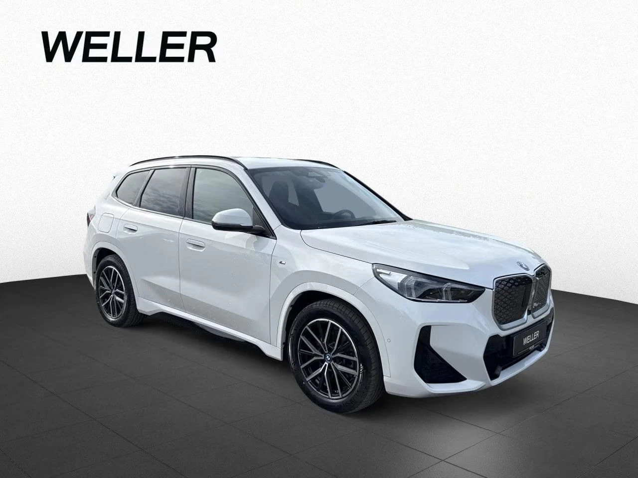 BMW iX1 xDrive30 M-Sport Ad.LED DISTR 360* HUD Winter Pack | Mobile.bg � ����������� 3