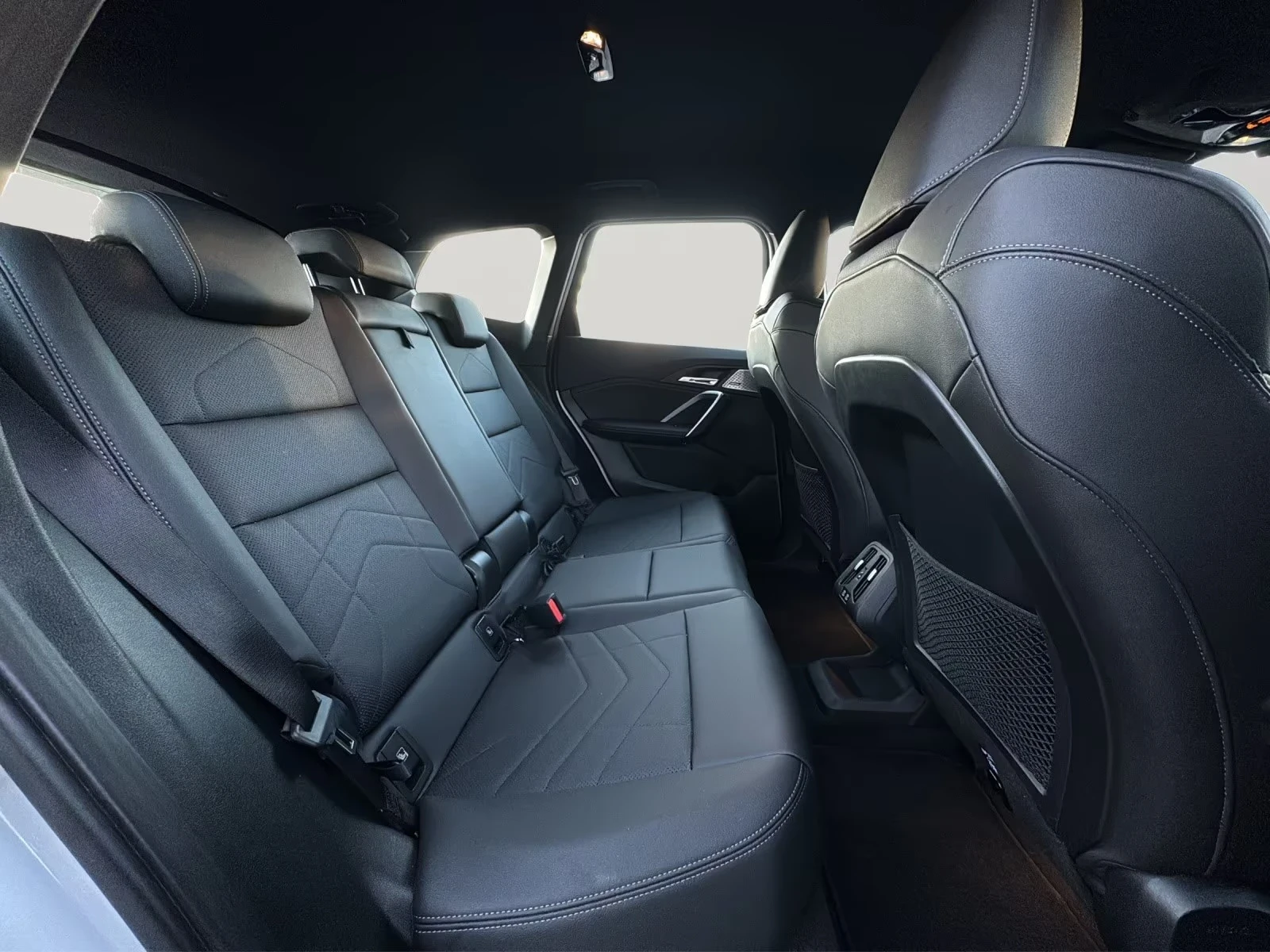 BMW iX1 xDrive30 M-Sport Ad.LED DISTR 360* HUD Winter Pack | Mobile.bg � ����������� 17