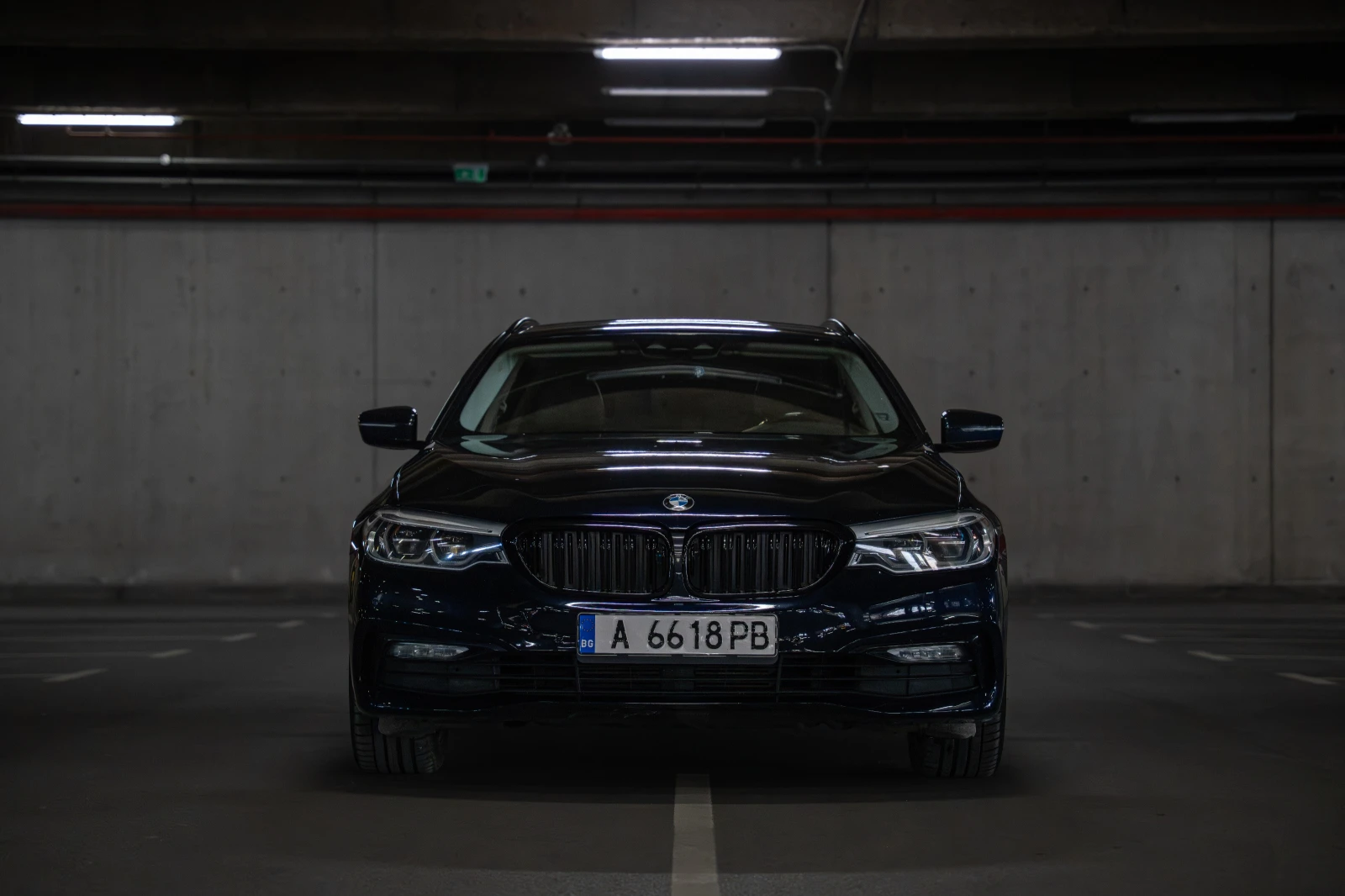 BMW 520 xDrive* Head up, снимка 2 - Автомобили и джипове - 54634223