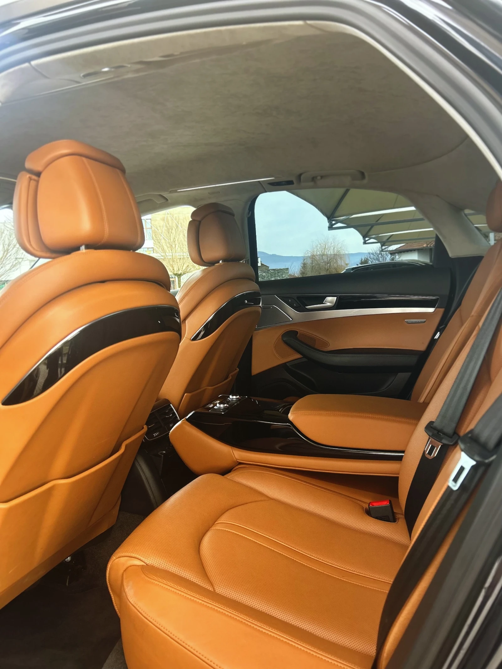 Audi A8  4.2TDI Matrix/Bose/Designo, снимка 8 - Автомобили и джипове - 54749454