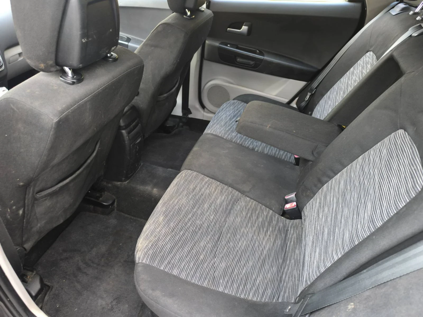 Kia Ceed, снимка 8 - Автомобили и джипове - 55198473