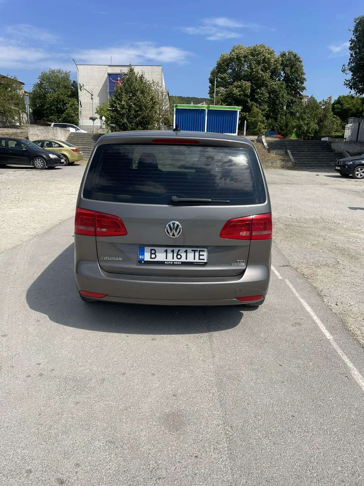 VW Touran 1.6 tdi bluemotion, снимка 7 - Автомобили и джипове - 55942555