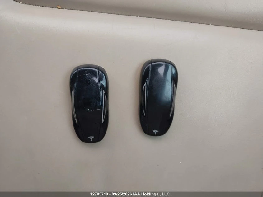 Tesla Model S 85D AWD, снимка 11 - Автомобили и джипове - 56404958