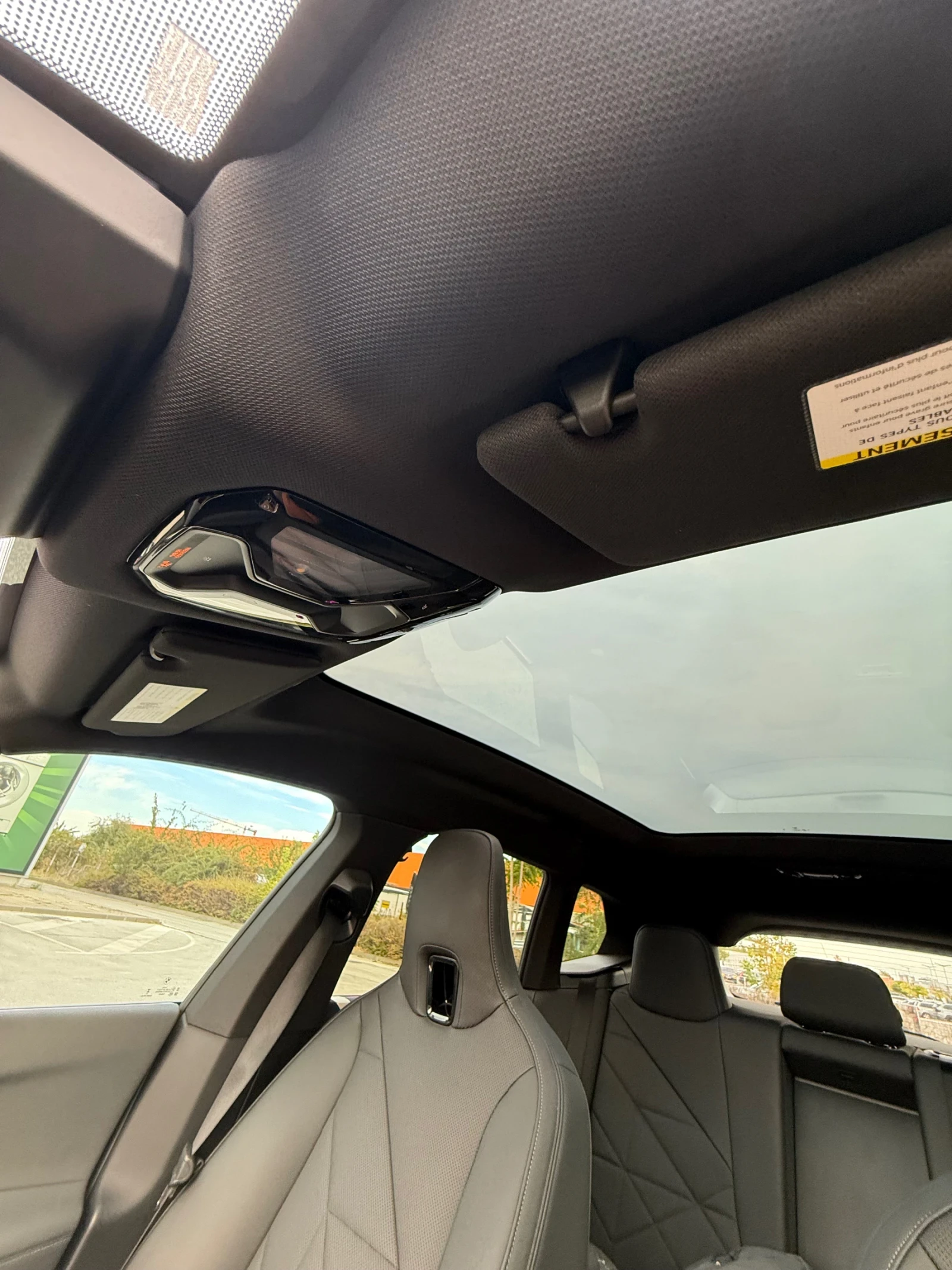 BMW iX BMW IX M50 BLACK AND GOLD | Mobile.bg � ����������� 10