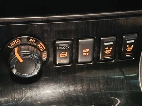 Nissan Pathfinder 3.0 V6 dCi 7 места, снимка 14