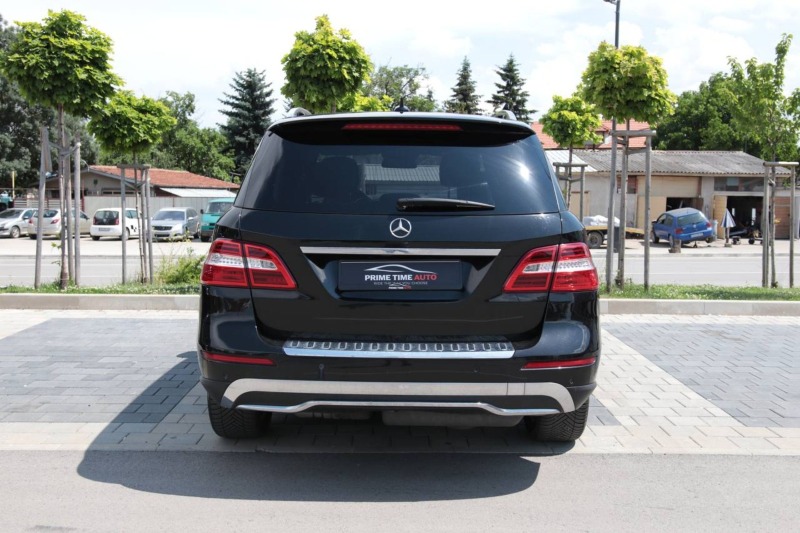 Mercedes-Benz ML 350 Designo/Softclose/Harman/Distronic/Panorama-FULL-, снимка 2 - Автомобили и джипове - 46145826