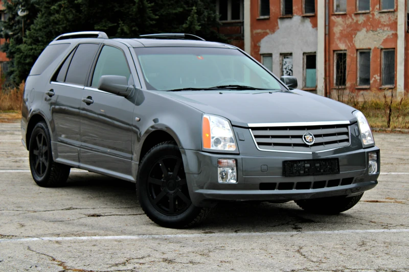 Cadillac Srx 4.6 NORTHSTAR V8 Full Екстри Швейцария, снимка 3 - Автомобили и джипове - 47945097