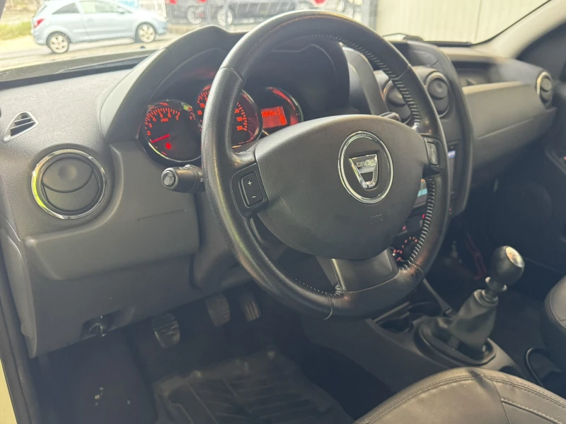 Dacia Duster 1.5DCI 4X4, снимка 8 - Автомобили и джипове - 51984182