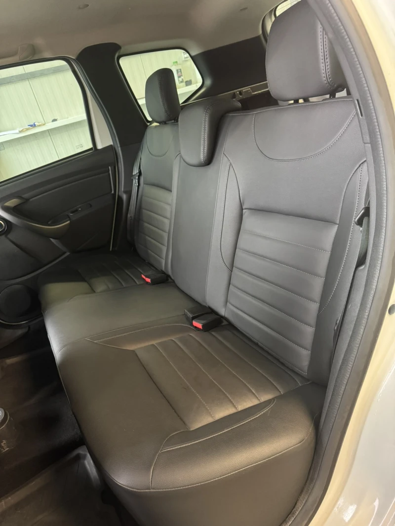 Dacia Duster 1.5DCI 4X4, снимка 13 - Автомобили и джипове - 51984182