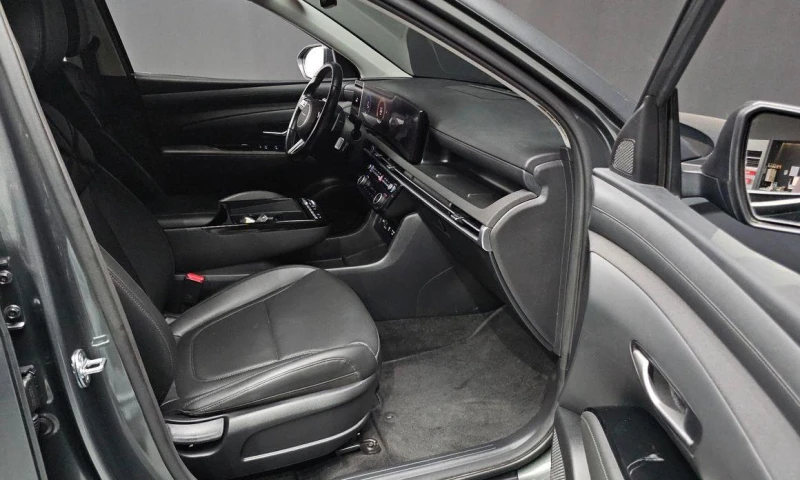 Hyundai Tucson Gasoline 1.6 Turbo 2WD Premium, снимка 10 - Автомобили и джипове - 52046255