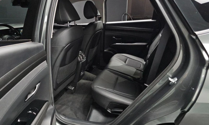 Hyundai Tucson Gasoline 1.6 Turbo 2WD Premium, снимка 12 - Автомобили и джипове - 52046255