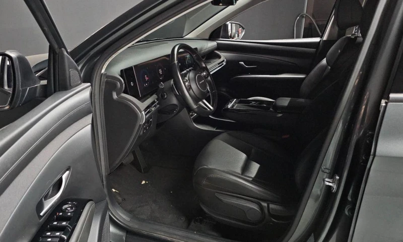 Hyundai Tucson Gasoline 1.6 Turbo 2WD Premium, снимка 11 - Автомобили и джипове - 52046255