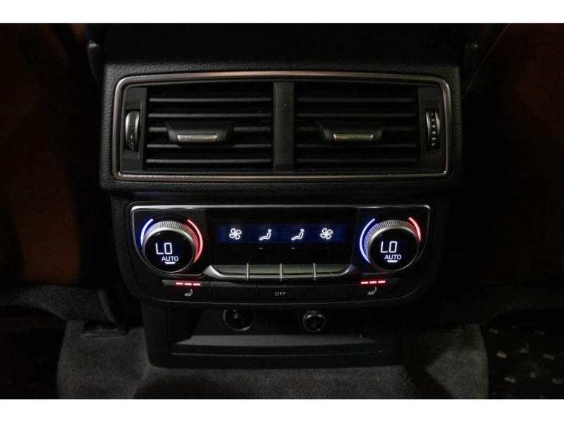 Audi Q7 * TECHNIK S Line 55TFSI QUATTRO CAM 360 NAV * CARF, снимка 14 - Автомобили и джипове - 52914772