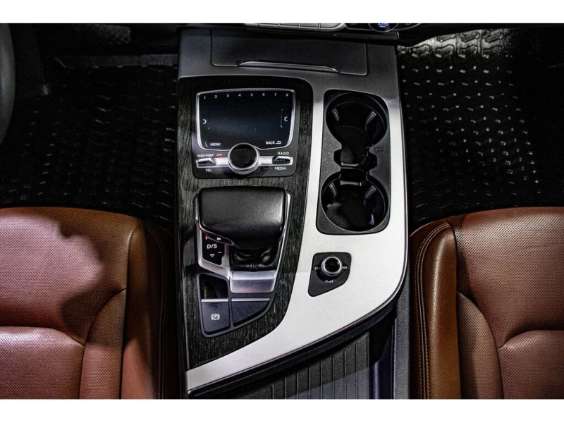 Audi Q7 * TECHNIK S Line 55TFSI QUATTRO CAM 360 NAV * CARF, снимка 15 - Автомобили и джипове - 52914772