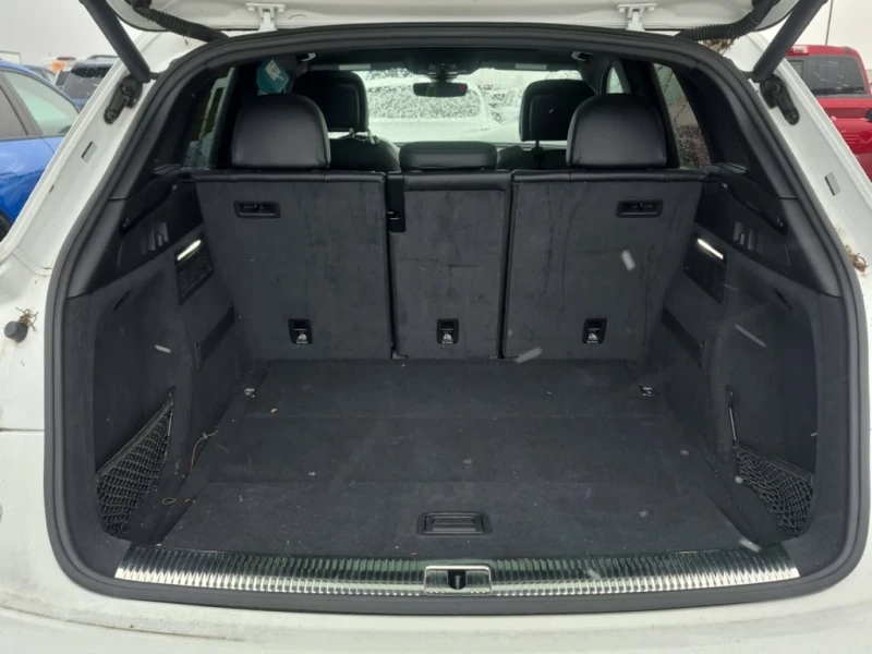 Audi Q5 * TECH PRESTIGE * CARFAX * БЕЗ ПЪРВОНАЧАЛНА ВНОСКА, снимка 14 - Автомобили и джипове - 52957019