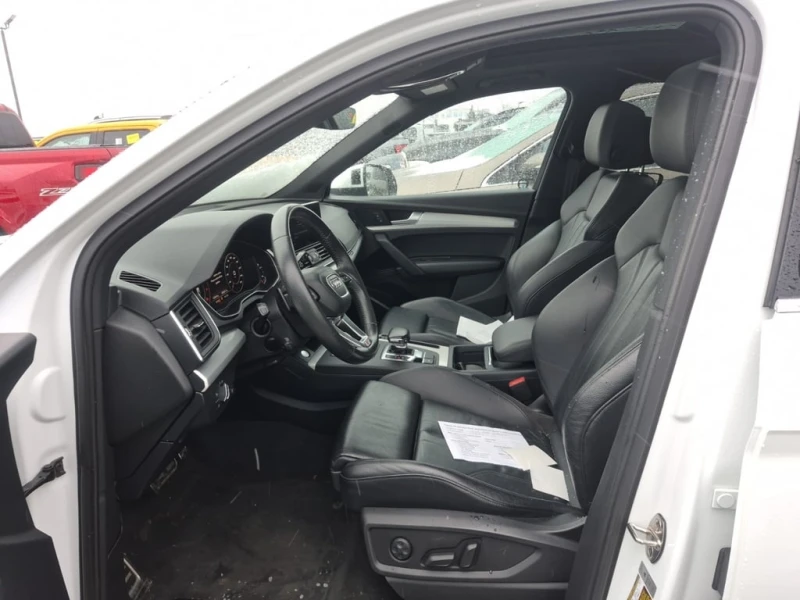 Audi Q5 * TECH PRESTIGE * CARFAX * БЕЗ ПЪРВОНАЧАЛНА ВНОСКА, снимка 5 - Автомобили и джипове - 52957019