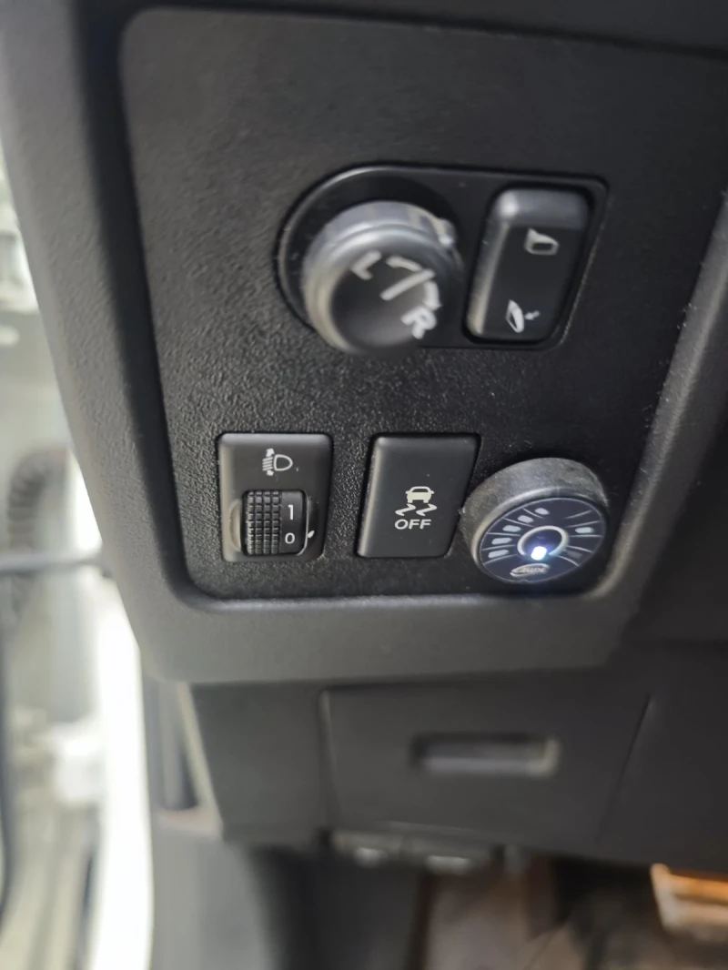 Nissan Qashqai + 2  4х4, снимка 10 - Автомобили и джипове - 53265401