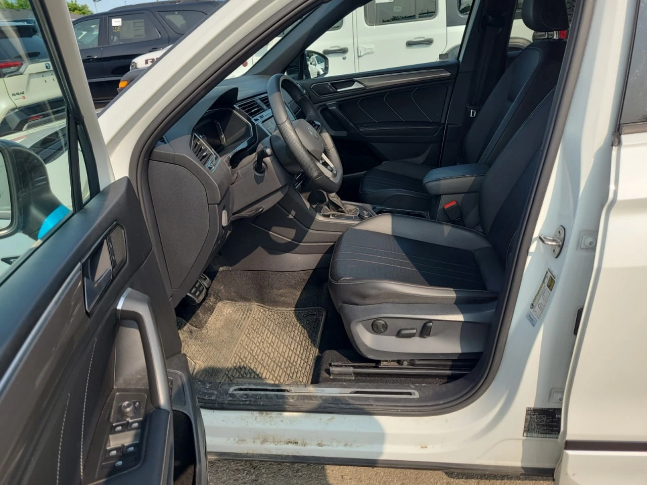VW Tiguan * CARFAX* АВТОФИНАНСИРАНЕ* БЕЗ ПЪРВОНАЧАЛНА ВНОСКА - изображение 7