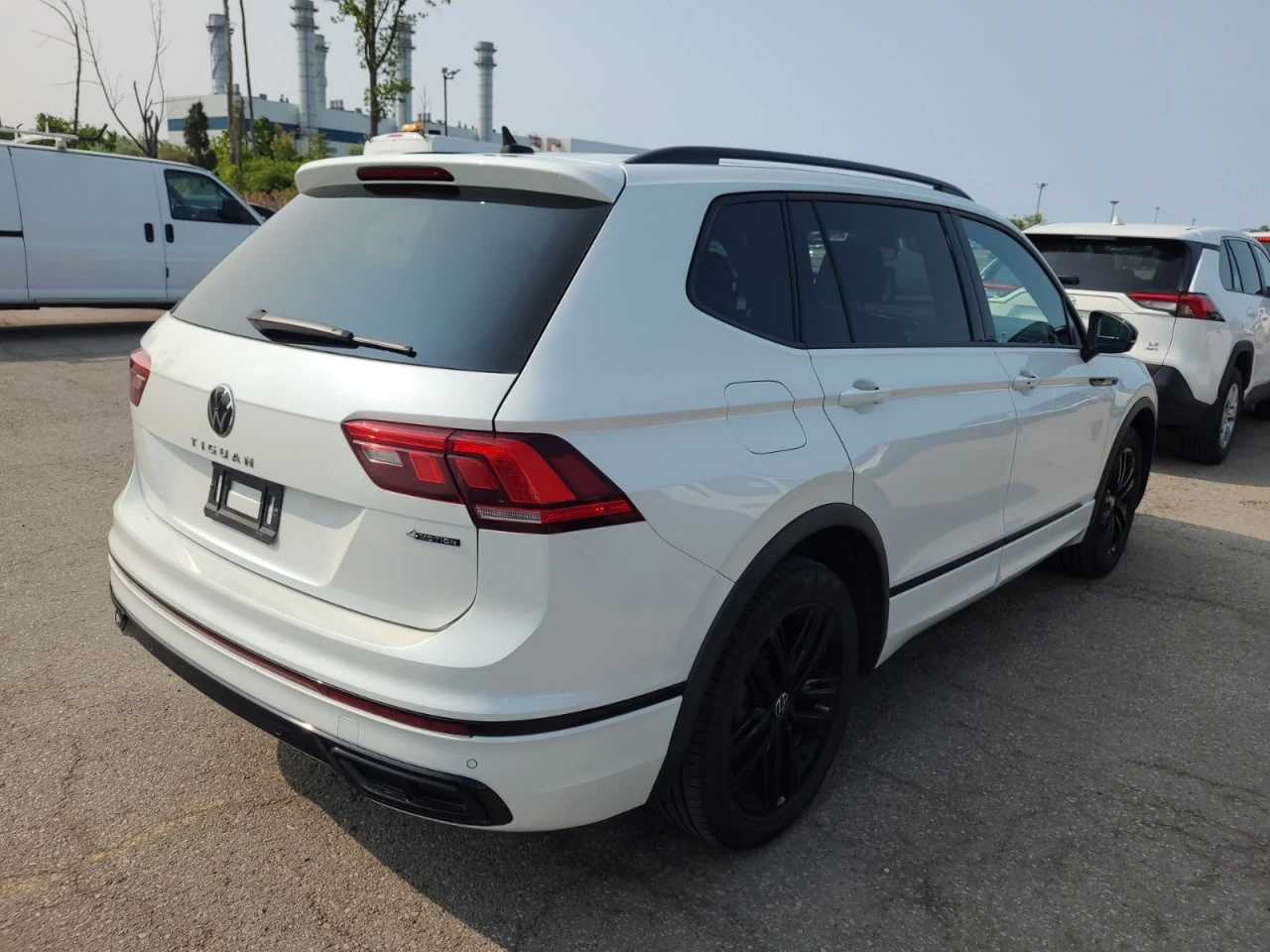 VW Tiguan * CARFAX* АВТОФИНАНСИРАНЕ* БЕЗ ПЪРВОНАЧАЛНА ВНОСКА - изображение 3