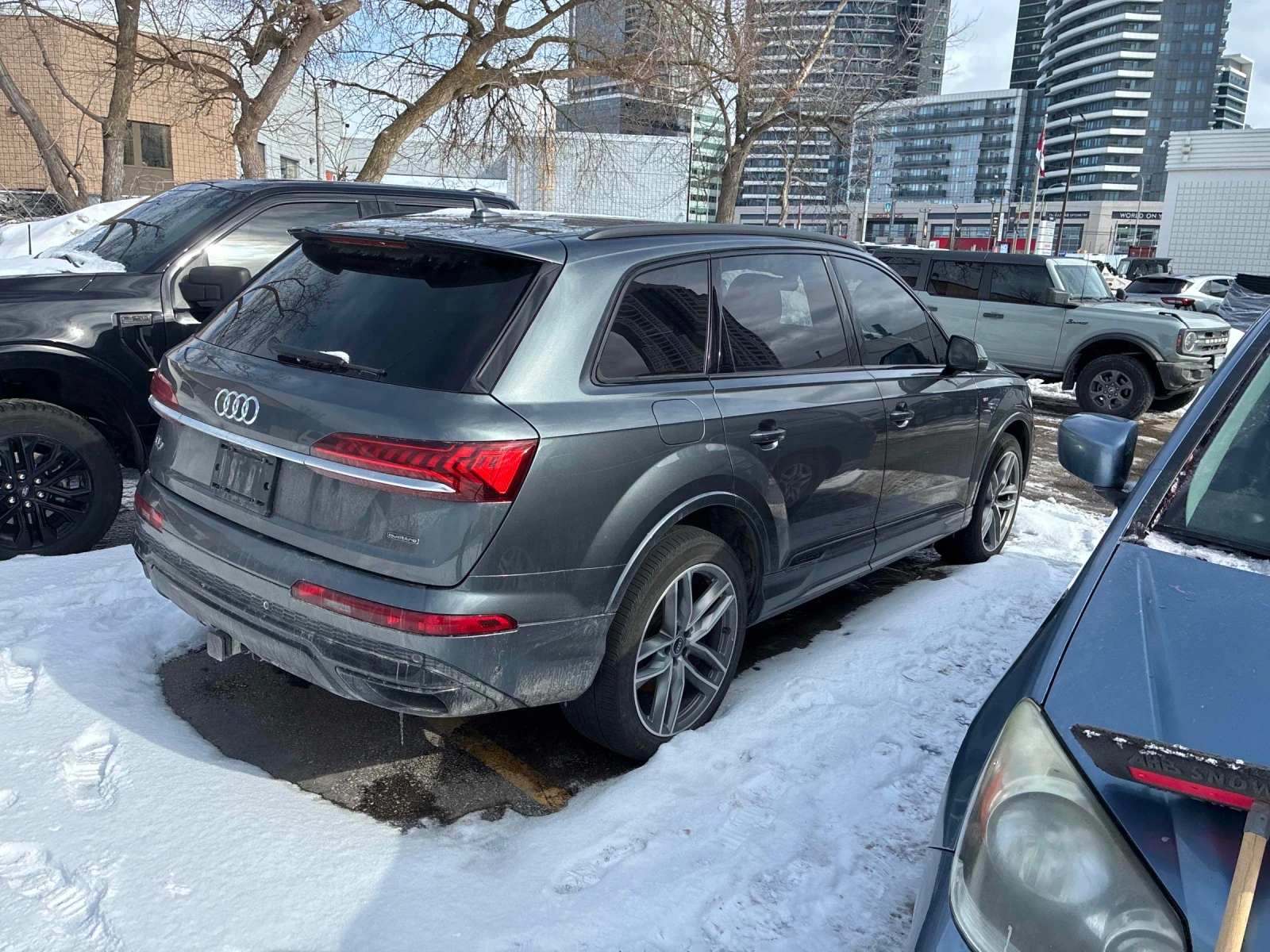 Audi Q7 TECHNIK * ПОДГРЕВ * ОБДУХВАНЕ * ПАНОРАМА * , снимка 4 - Автомобили и джипове - 54169072