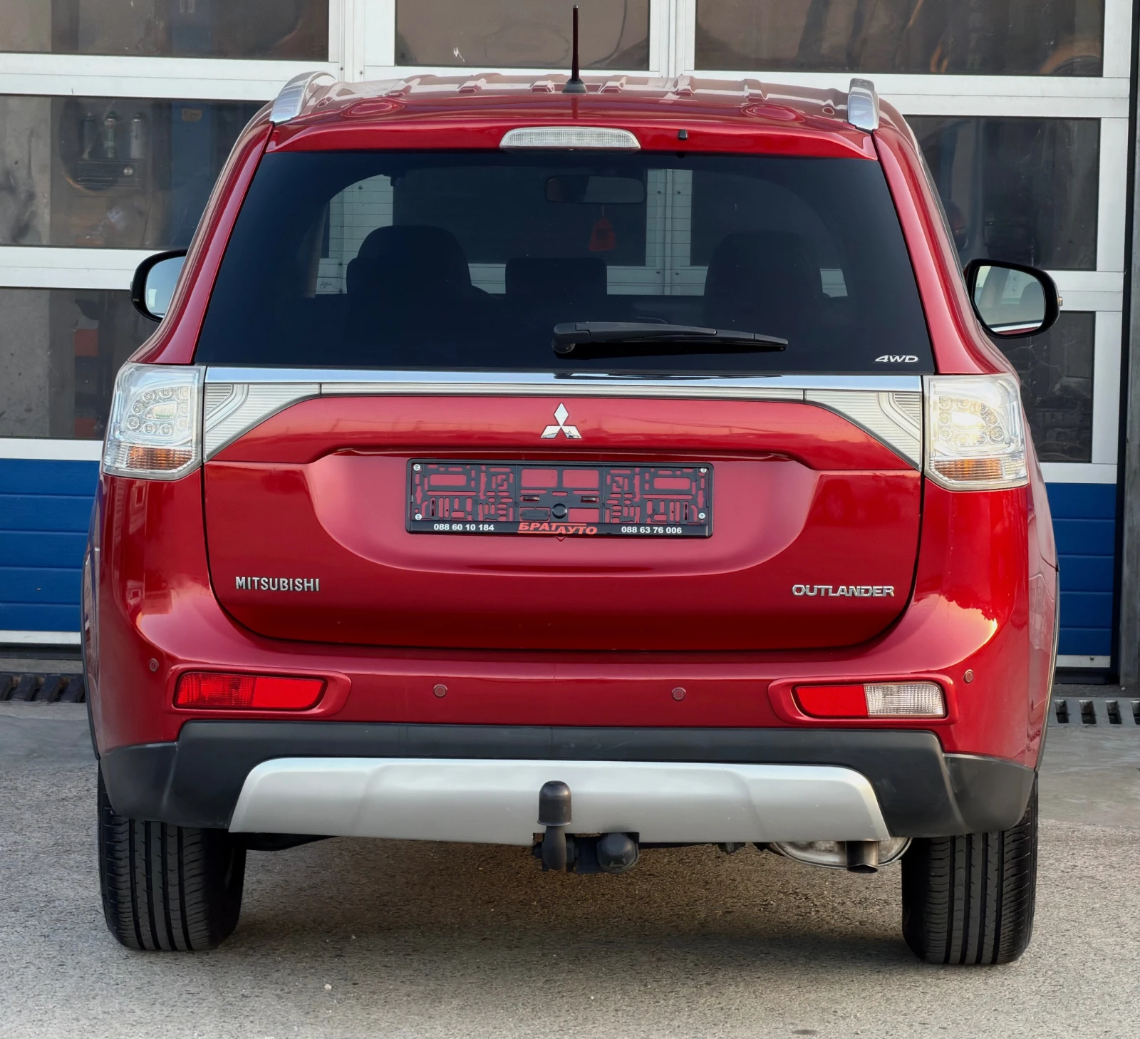 Mitsubishi Outlander 2.2DI-D/EXECUTIVE/4X4, снимка 5 - Автомобили и джипове - 55073415