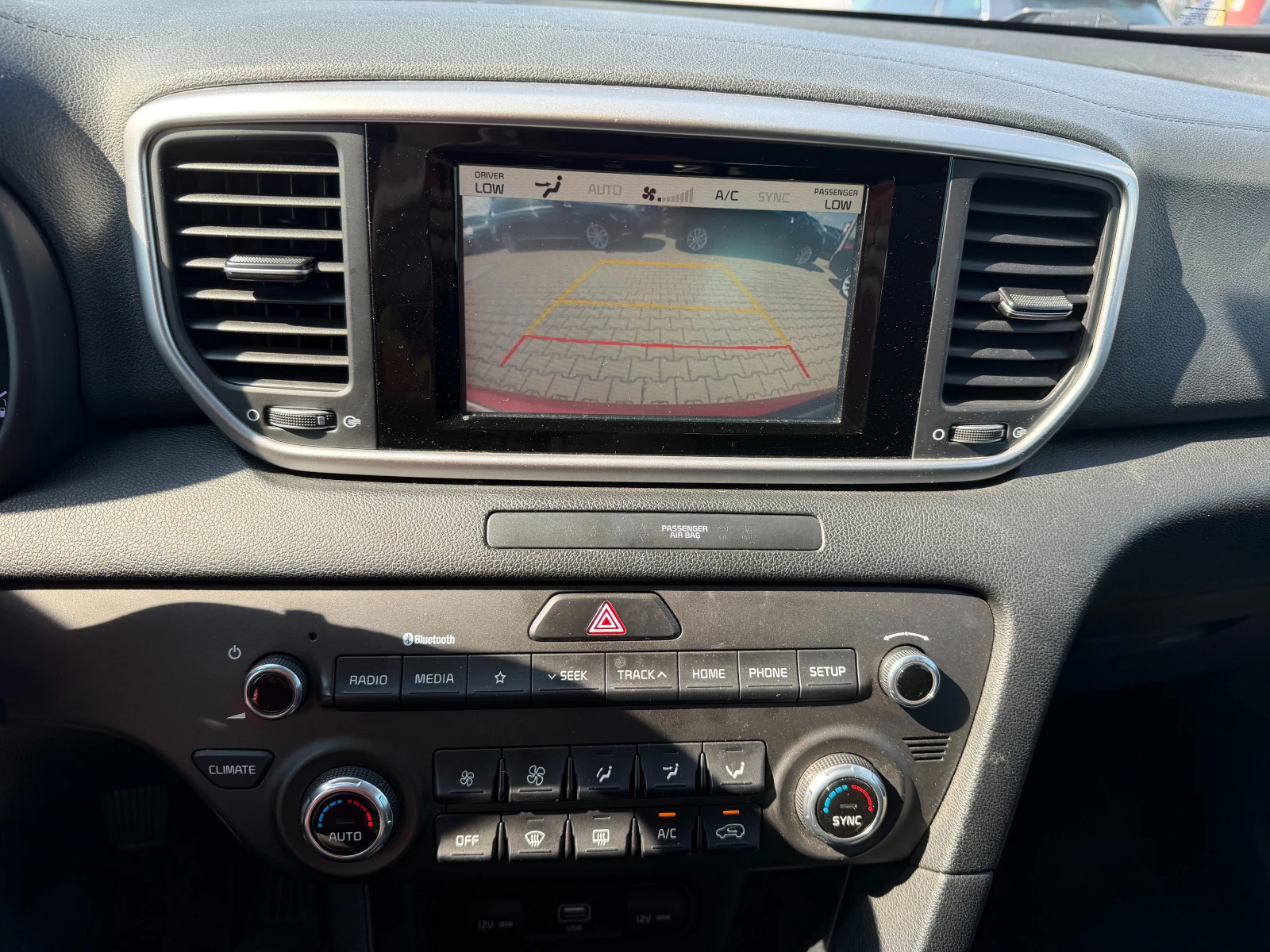 Kia Sportage 1.6CRDI NAVI/KAMERA EURO 6, снимка 15 - Автомобили и джипове - 55175990