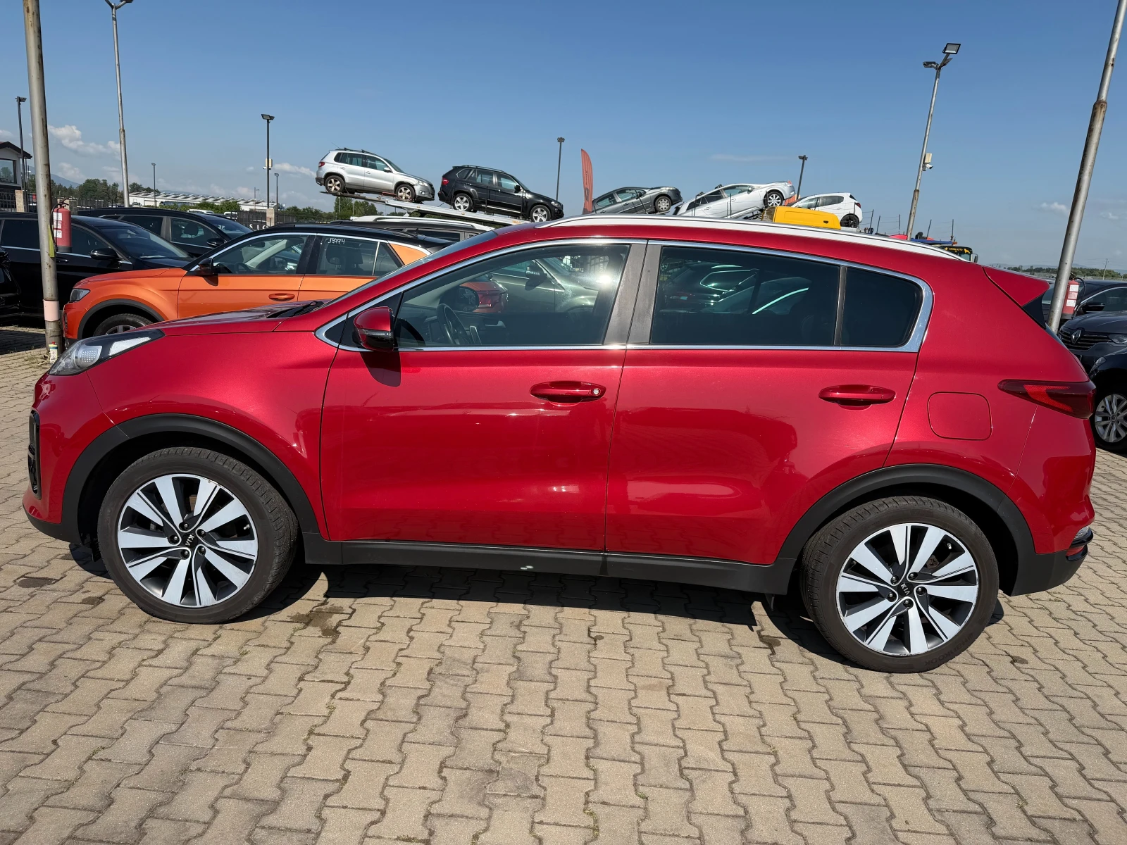Kia Sportage 1.6CRDI NAVI/KAMERA EURO 6, снимка 9 - Автомобили и джипове - 55175990