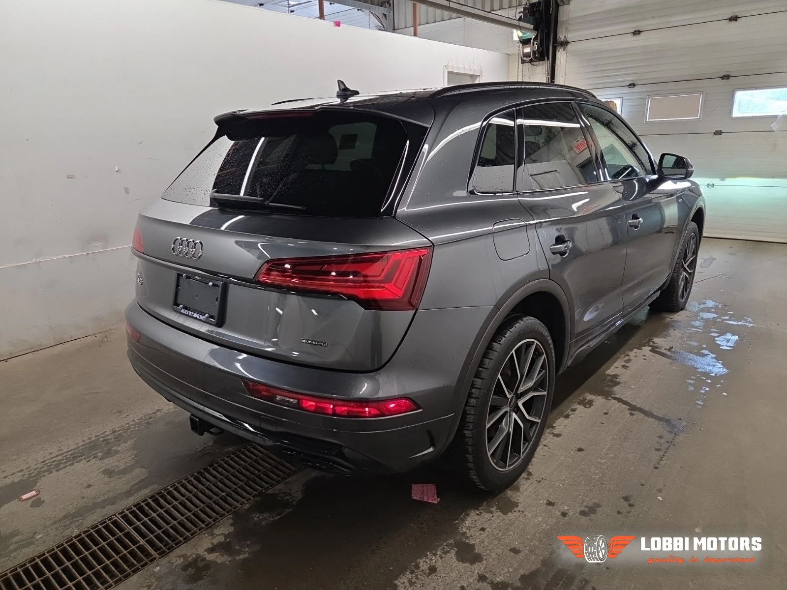 Audi Q5, снимка 3 - Автомобили и джипове - 56128956