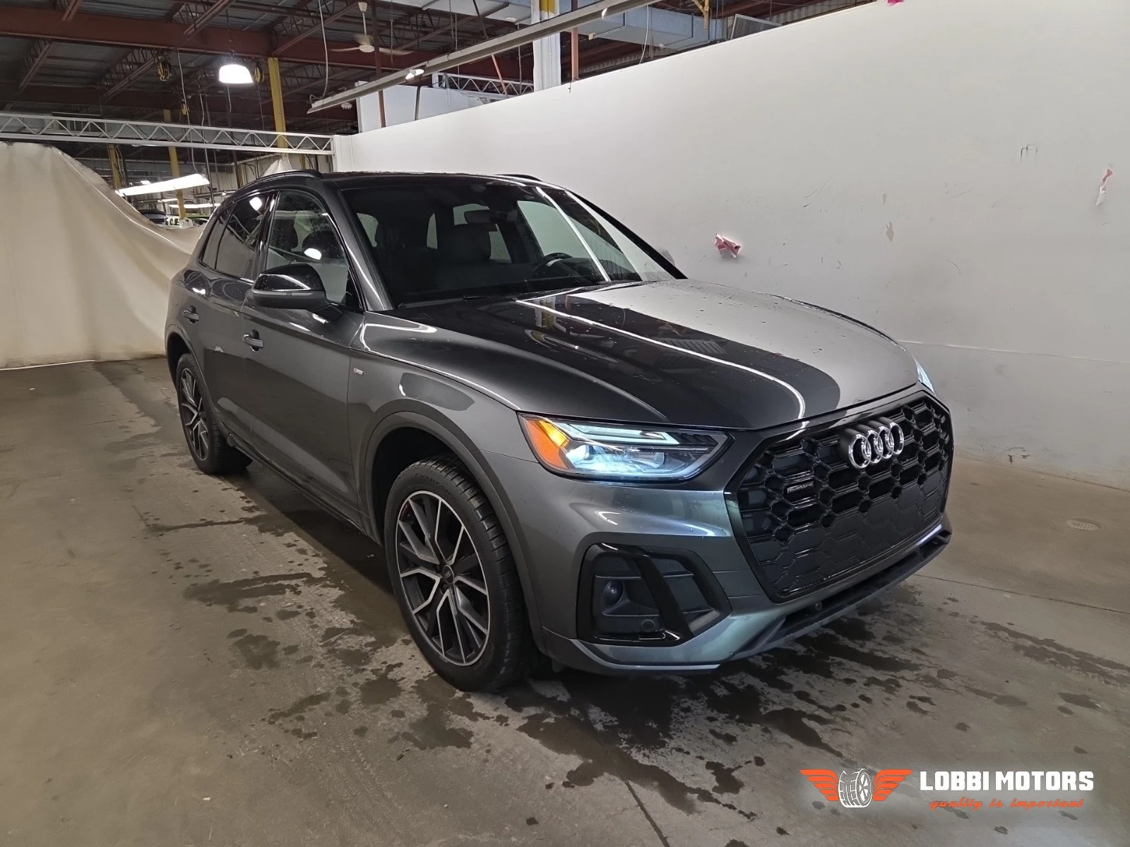 Audi Q5, снимка 2 - Автомобили и джипове - 56128956