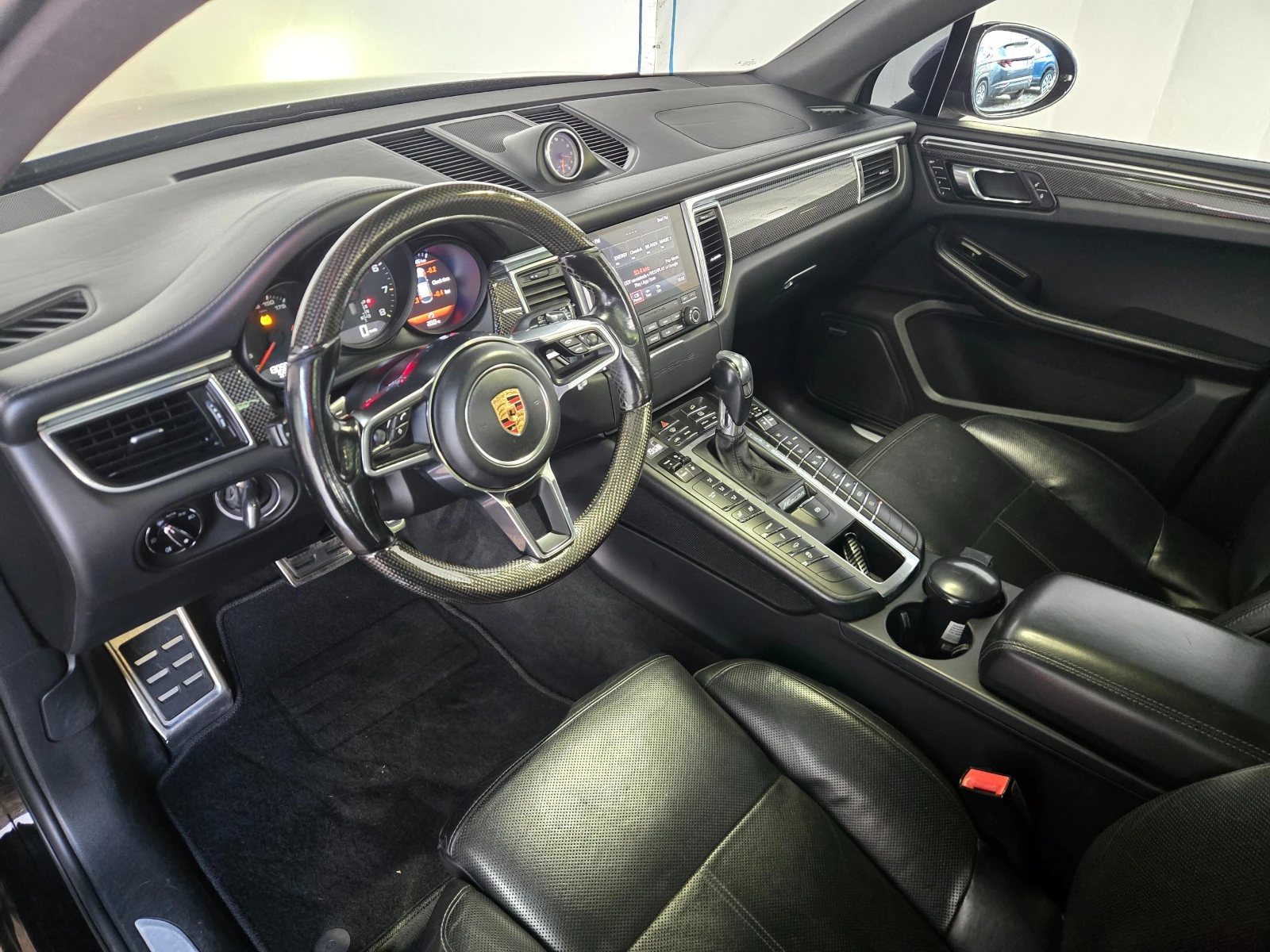 Porsche Macan GTS AWD | CAM* ПОДГРЕВ* ОБДУХВАНЕ* , снимка 8 - Автомобили и джипове - 56706873