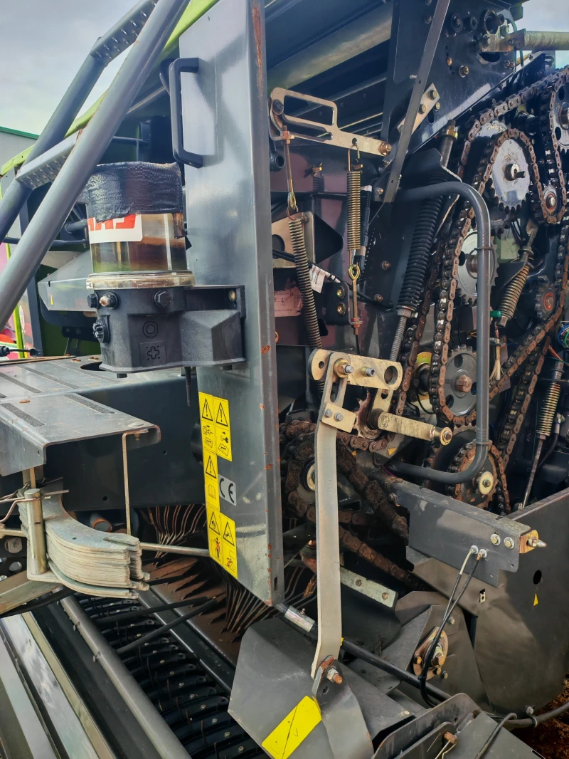 Балировачка Claas ROLLANT 375 UNIWRAP лизинг с първоначална внос 20%, снимка 13 - Селскостопанска техника - 50168921