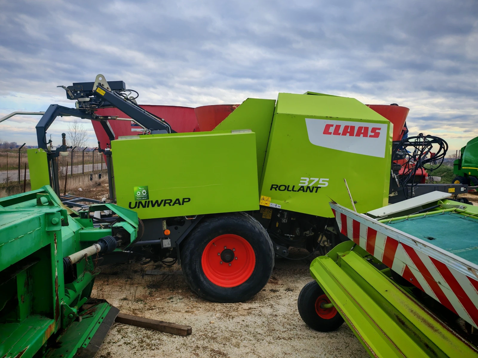 Балировачка Claas ROLLANT 375 UNIWRAP лизинг с първоначална внос 20%, снимка 1