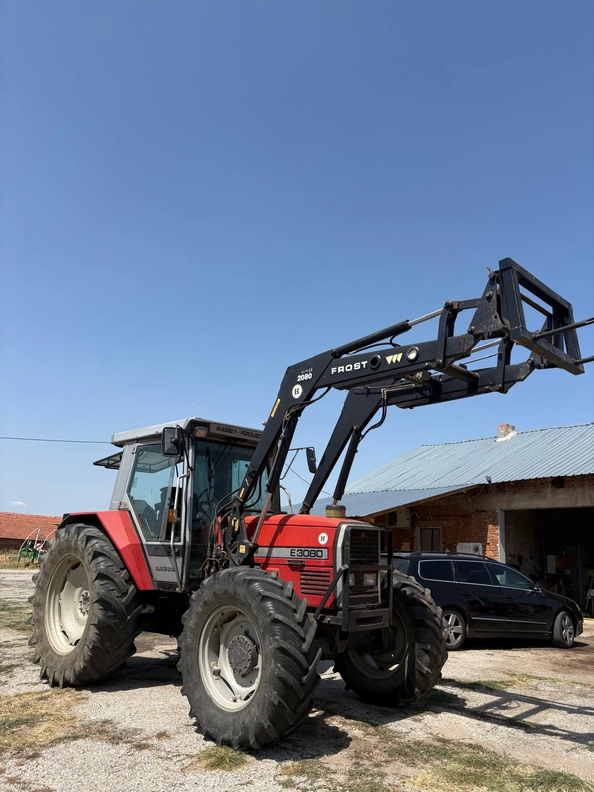 Трактор Massey