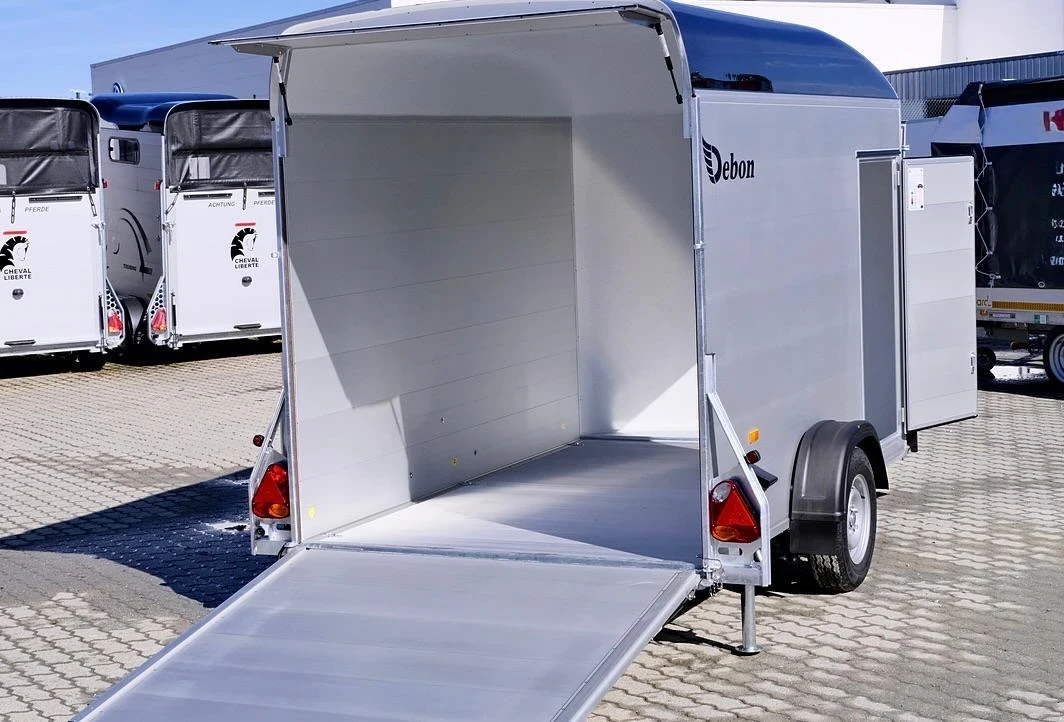 За автомобил Cheval  Liberte Debon C 400 НАЛИЧНО!!!