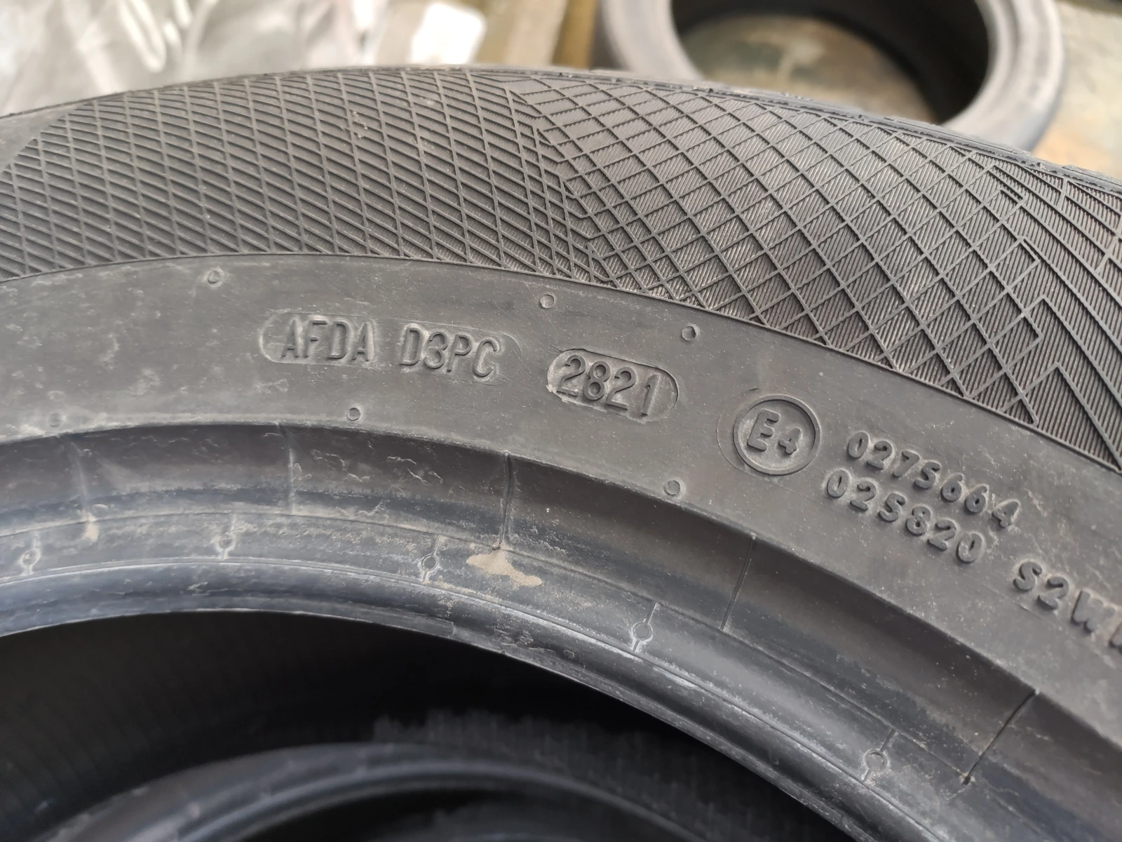 Гуми Зимни 215/70R16, снимка 7 - Гуми и джанти - 54086820