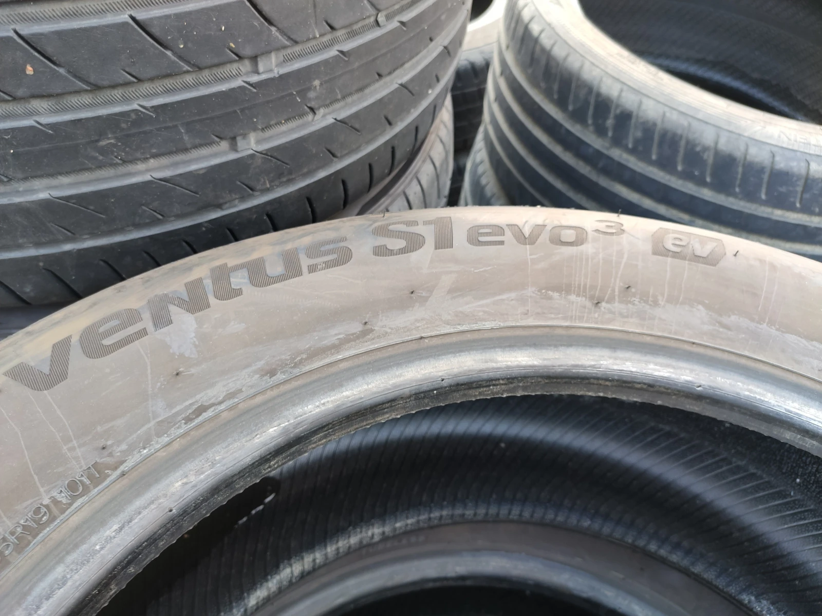 Гуми Летни 235/55R19, снимка 8 - Гуми и джанти - 55272528