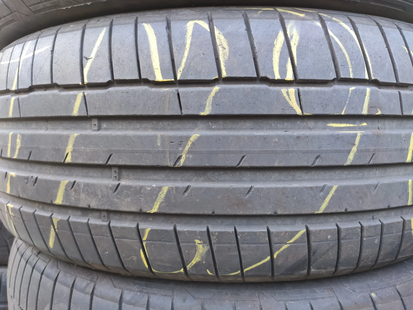Гуми Летни 235/55R19, снимка 5 - Гуми и джанти - 55272528