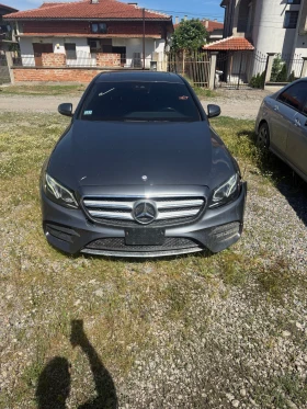 Mercedes-Benz E 300, снимка 1
