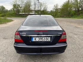 Mercedes-Benz E 220, снимка 4