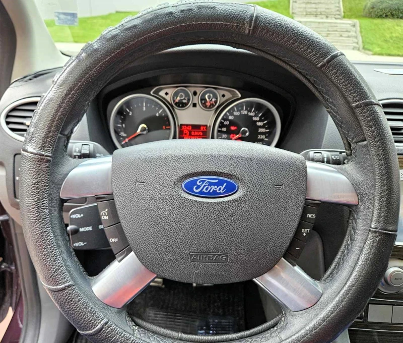 Ford Focus CHIA 1.8 TDCI, снимка 12 - Автомобили и джипове - 47077968