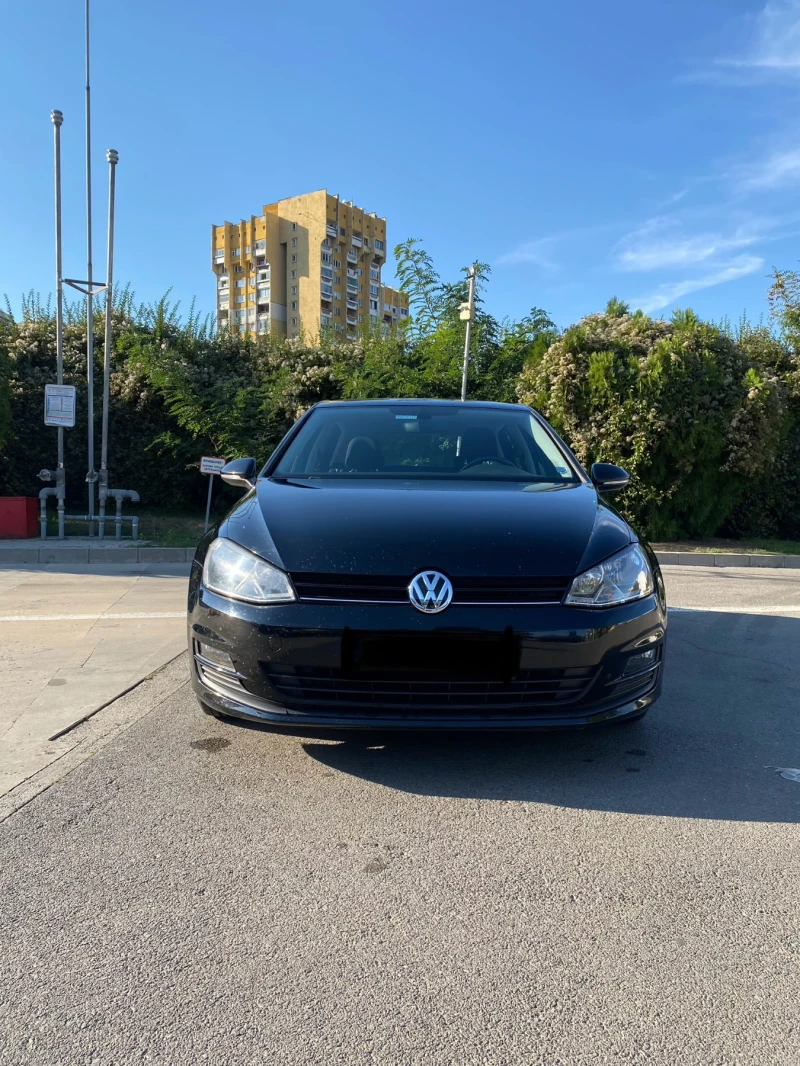 VW Golf, снимка 1 - Автомобили и джипове - 47483132