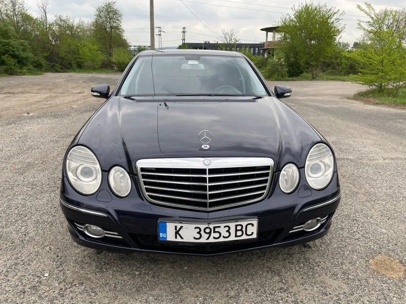 Mercedes-Benz E 220, снимка 3 - Автомобили и джипове - 48346128