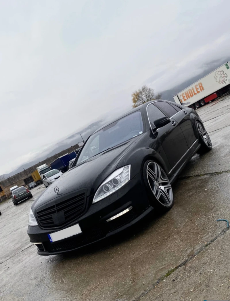 Mercedes-Benz S 550