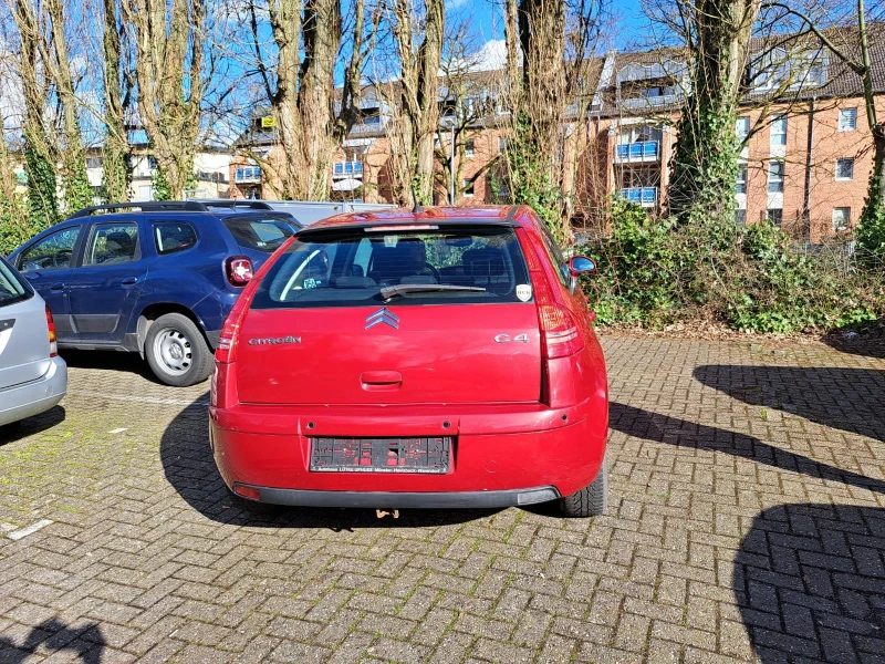 Citroen C4 Икономична кола 4, 5 на 100км, снимка 10 - Автомобили и джипове - 51840330