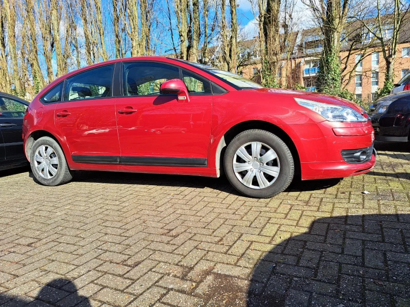 Citroen C4 Икономична кола 4, 5 на 100км, снимка 3 - Автомобили и джипове - 51840330