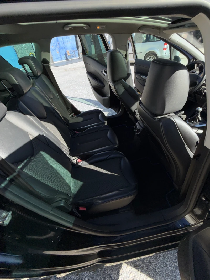 Peugeot 308 2.0 HDI 150 кс. , снимка 9 - Автомобили и джипове - 52591163