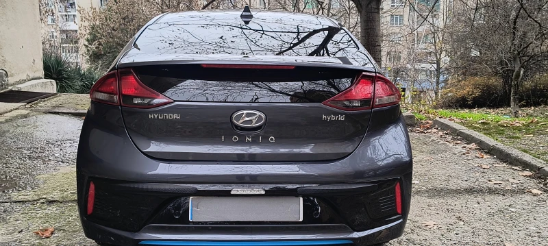 Hyundai Ioniq 1.6 Hibrid, снимка 7 - Автомобили и джипове - 52991617